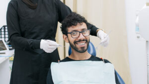 repairing a cracked tooth